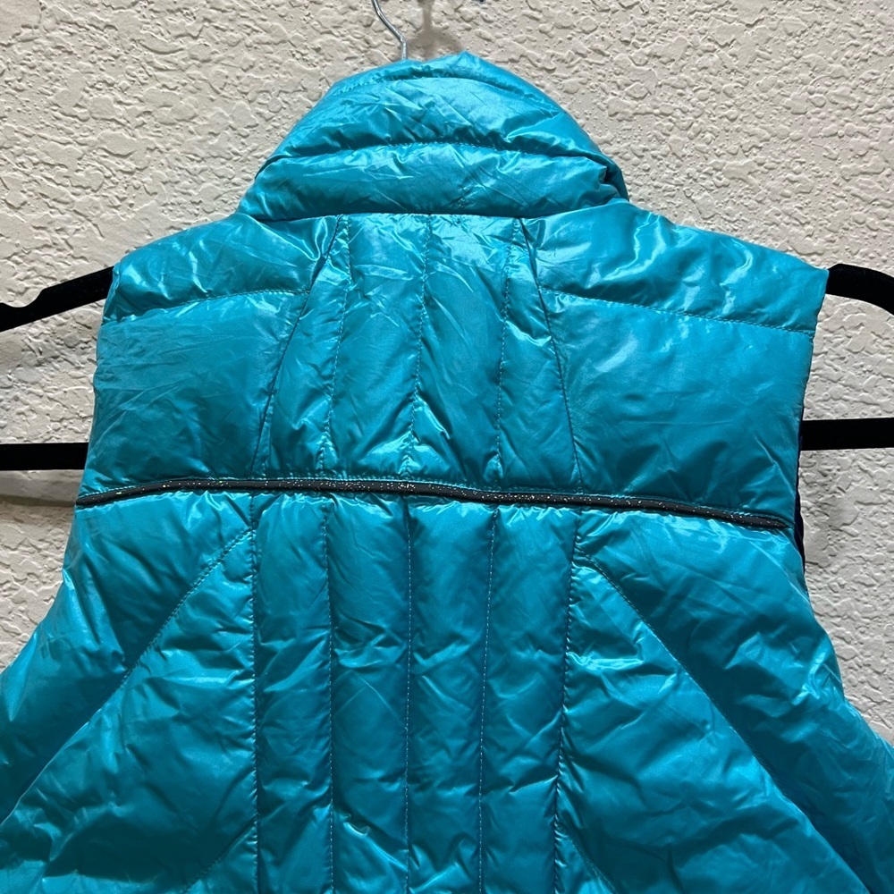 Ivivva goose down reversible vest size 10 - Picture 6 of 9